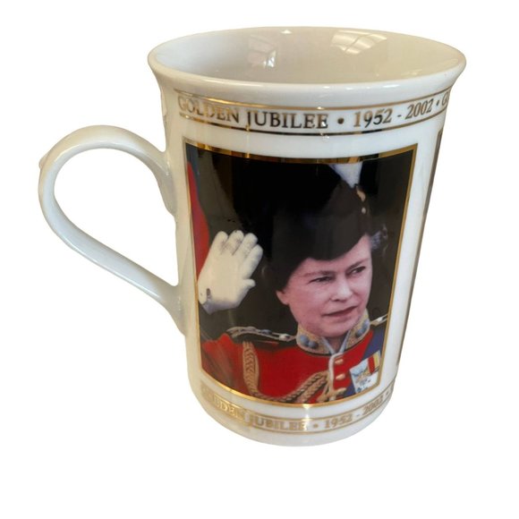 Vintage Golden Jubilee Queen Elizabeth II Commemorative 2002 Bone China 4"Hx3"W - Picture 2 of 9